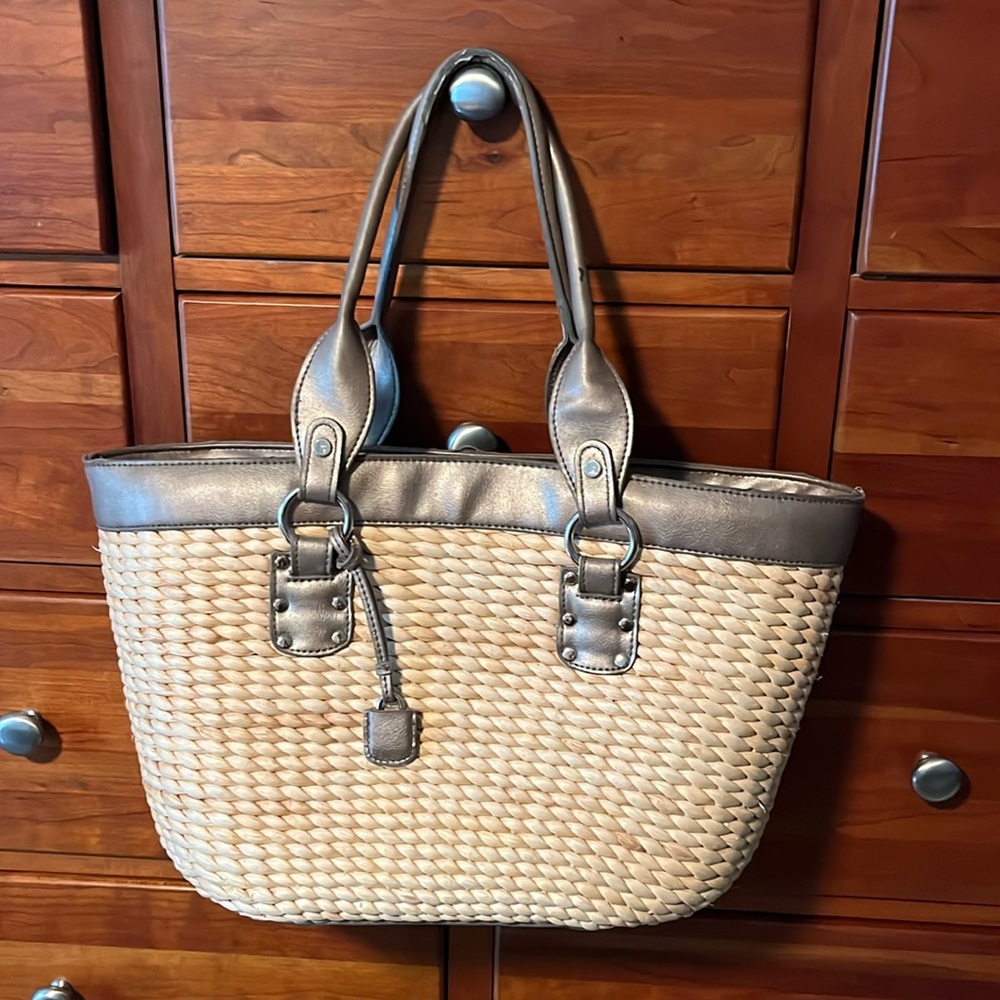 Liz Claiborne Straw Tote— Vintage